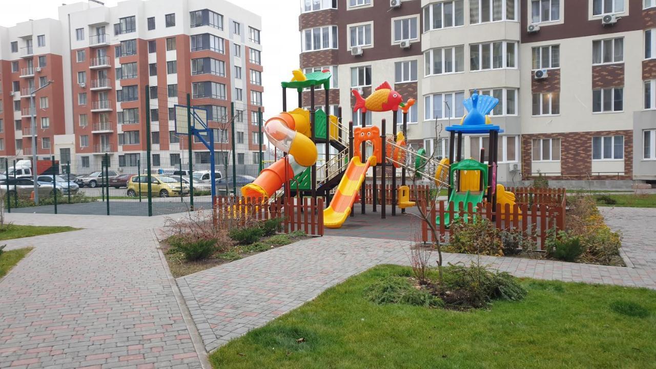 Уютная Квартира На Сутки С Видом На Море И Близостю Пляжа Крижанивка Екстериор снимка